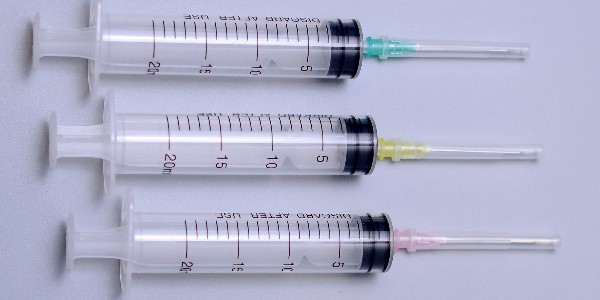 你知道配藥注射器與普通注射器的區(qū)別嗎？